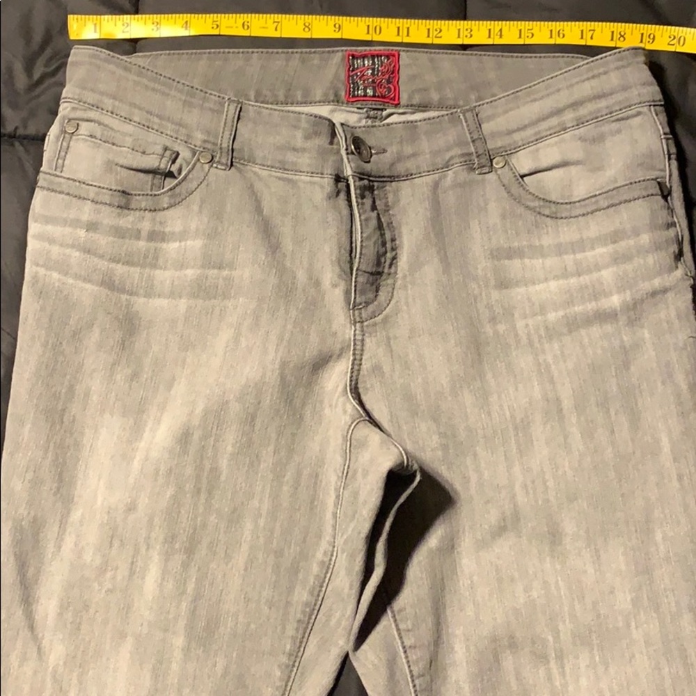 Gray Torrid skinny denim jeans size 18T